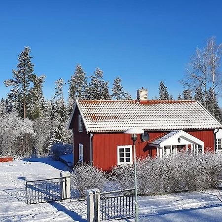 Villa Pa Landet, Habo Exterior photo