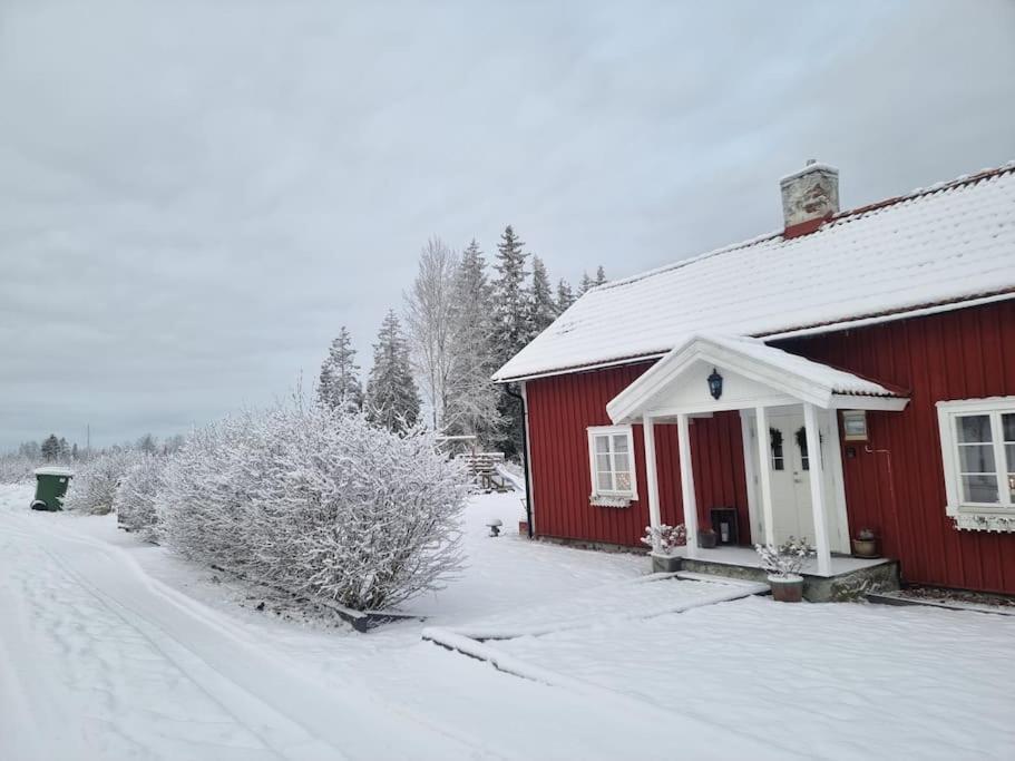Villa Pa Landet, Habo Exterior photo